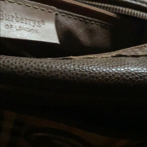 Burberry handbag - Picture 2 of 4